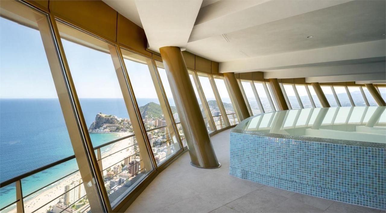 Intempo Luxury Sky View & Spa Resort Benidorm Exterior foto