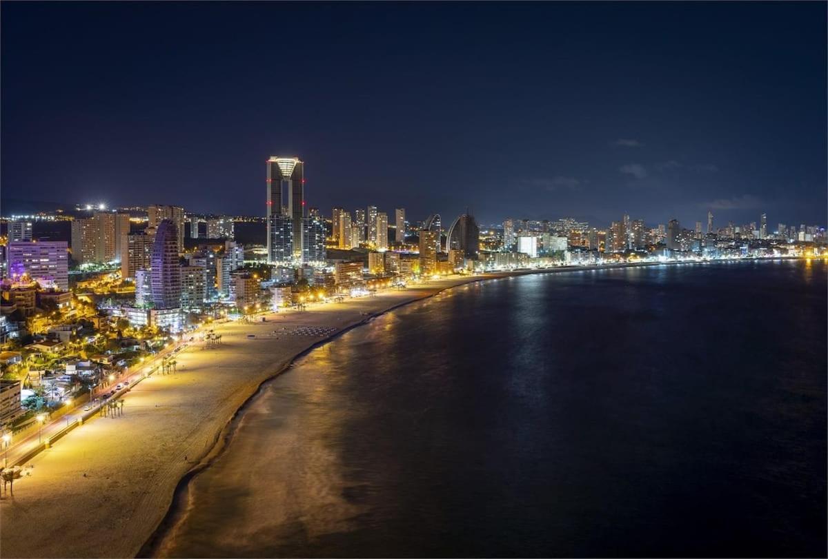 Intempo Luxury Sky View & Spa Resort Benidorm Exterior foto