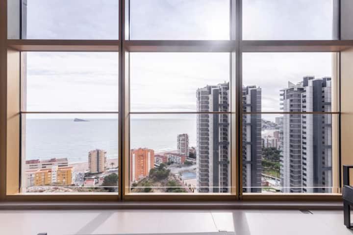 Intempo Luxury Sky View & Spa Resort Benidorm Exterior foto
