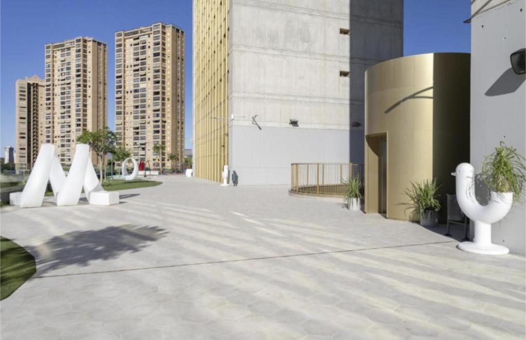 Intempo Luxury Sky View & Spa Resort Benidorm Exterior foto