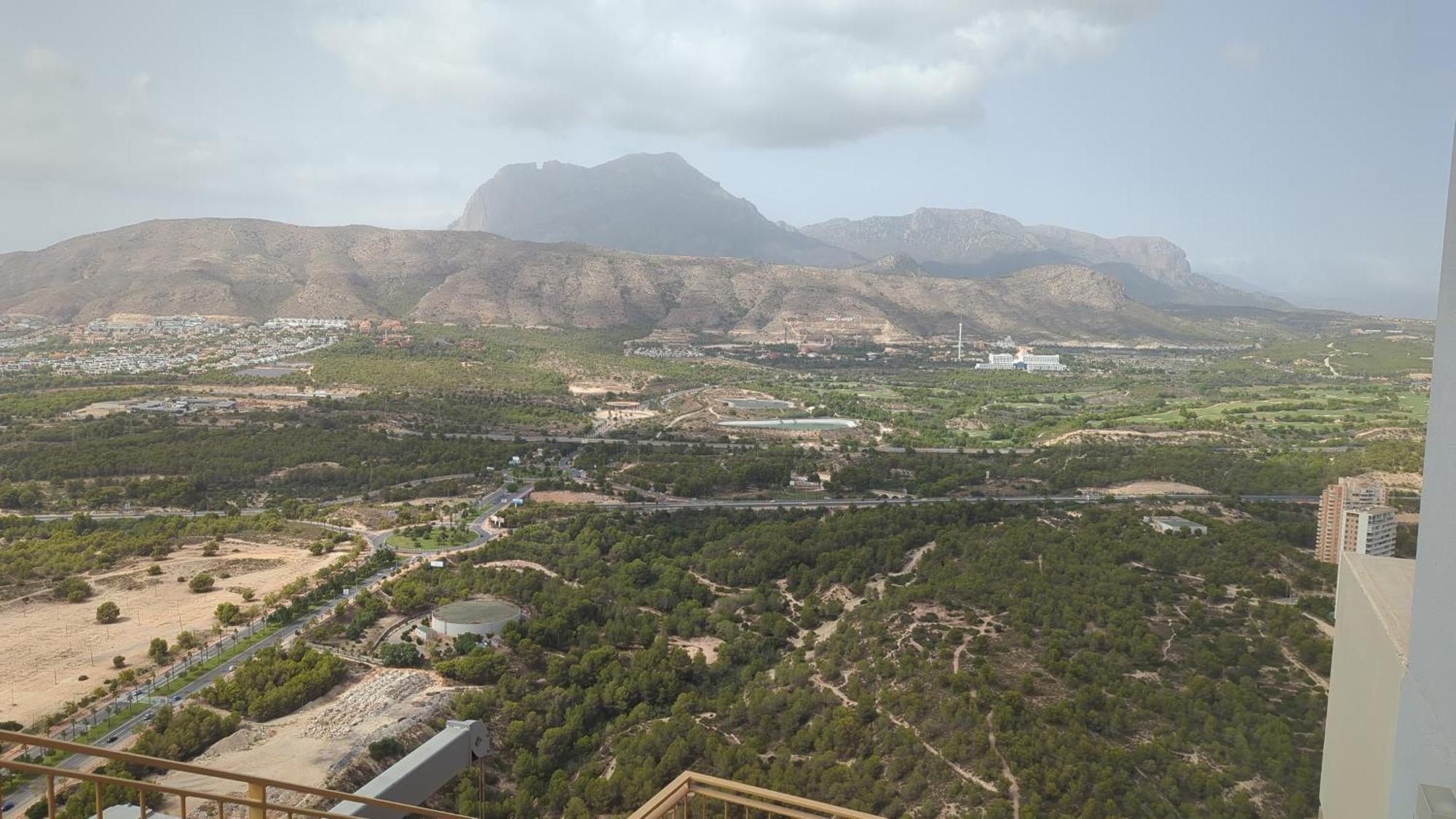 Intempo Luxury Sky View & Spa Resort Benidorm Exterior foto